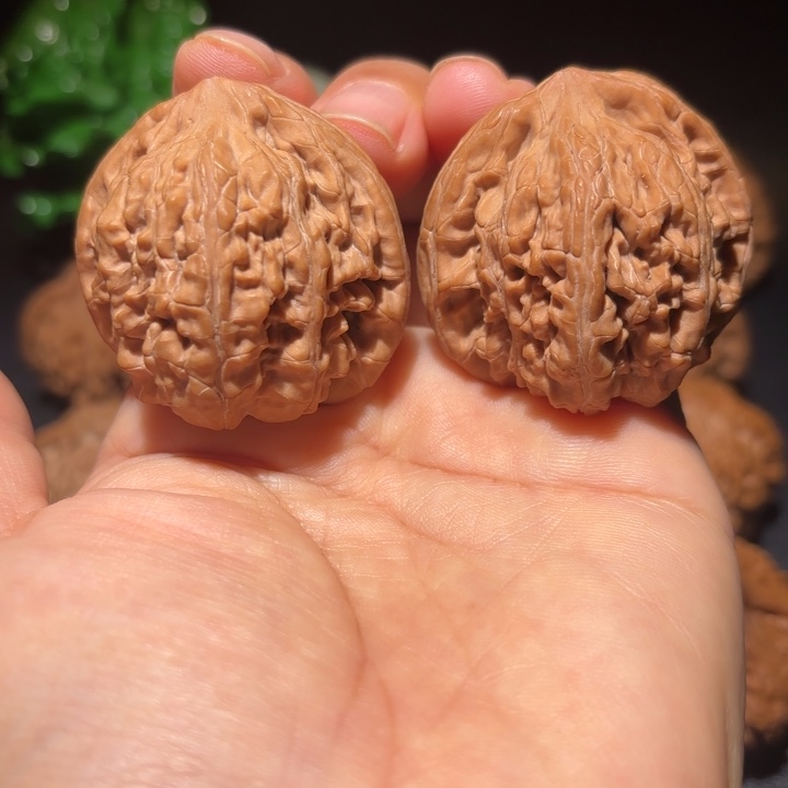 文玩核桃吊坠文玩核桃吊坠望月40