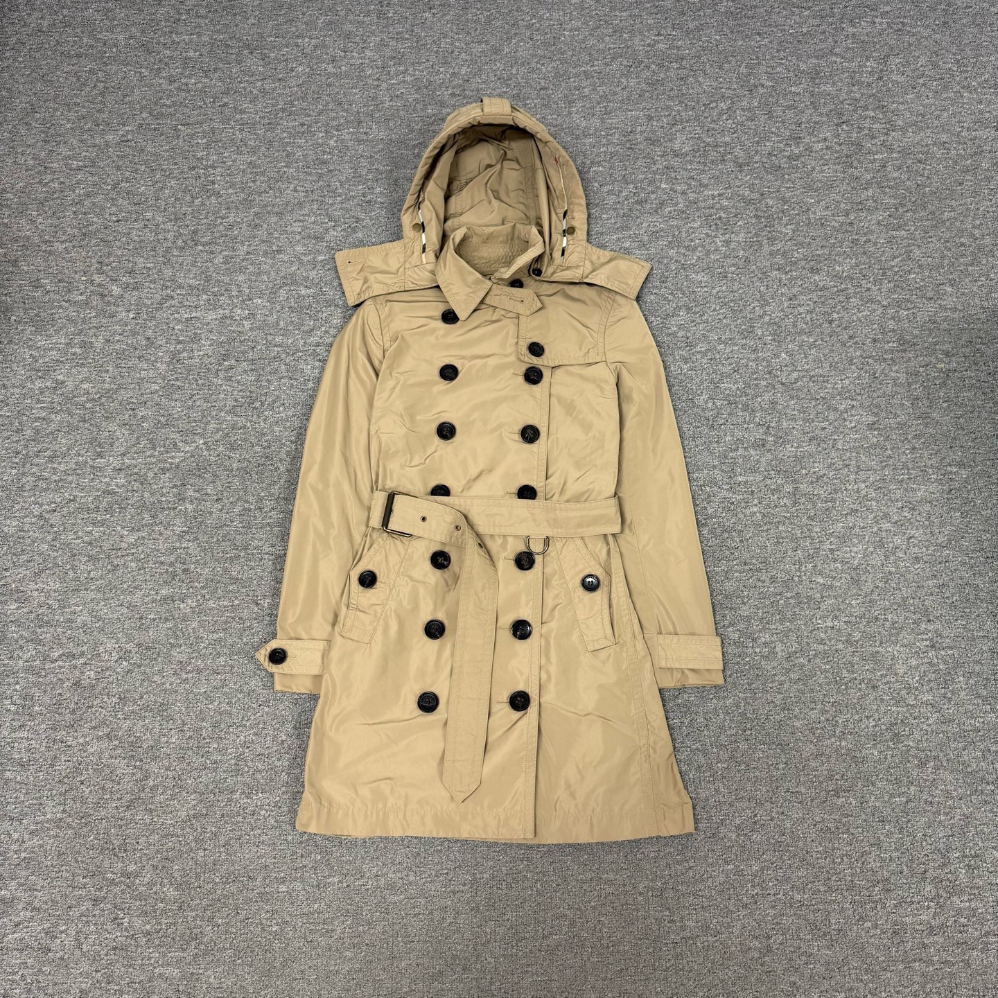 99新 AMIPARIS Burberry 尼龙连帽风衣uk6