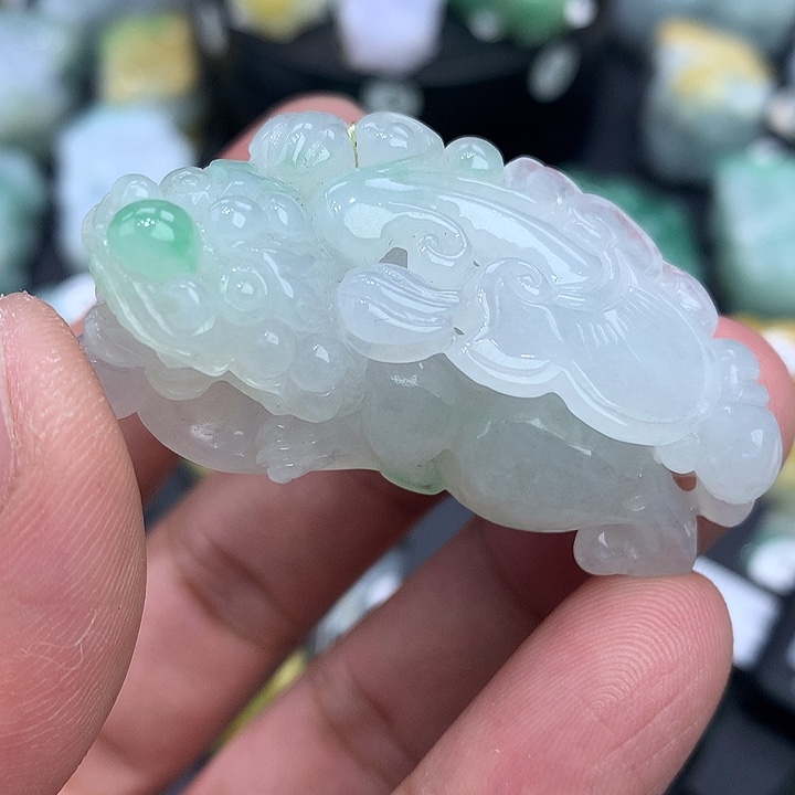 翡翠未镶嵌颈饰天然缅甸翡翠貔貅吊坠