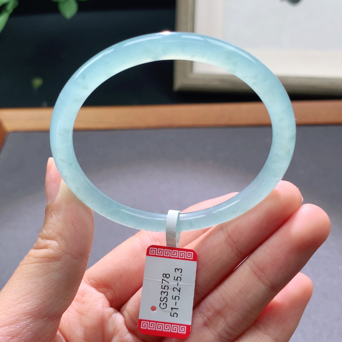 翡翠手镯未镶嵌天然翡翠手镯