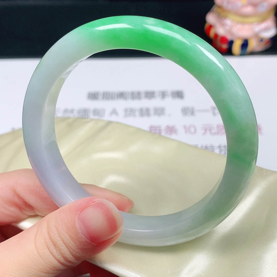 翡翠未镶嵌手镯1830