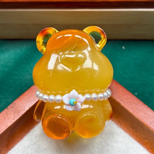 天然琥珀蜜蜡金包蜜小熊（抖音基地发货，带证书）