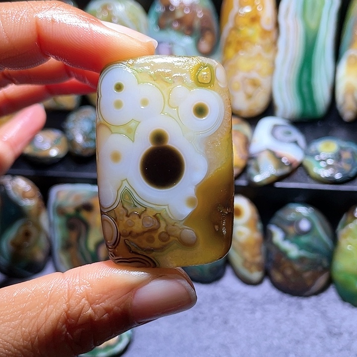 玛瑙/玉髓珠宝奇石未镶嵌