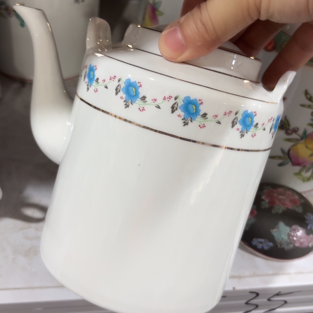 景德镇现代陶瓷用品