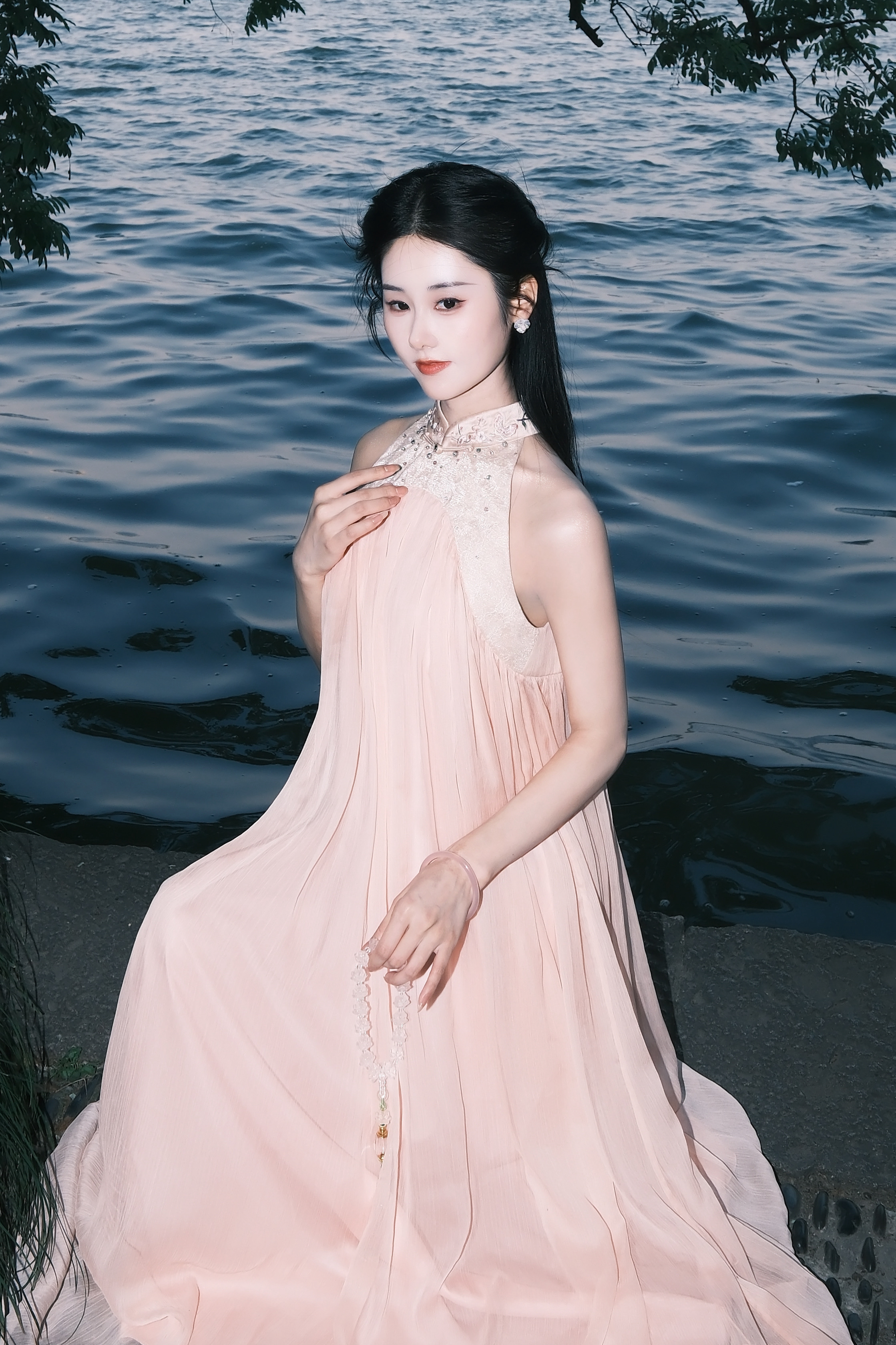 【渡风】新中式无袖挂脖连衣裙度假风粉色千金感仙气少女气质裙