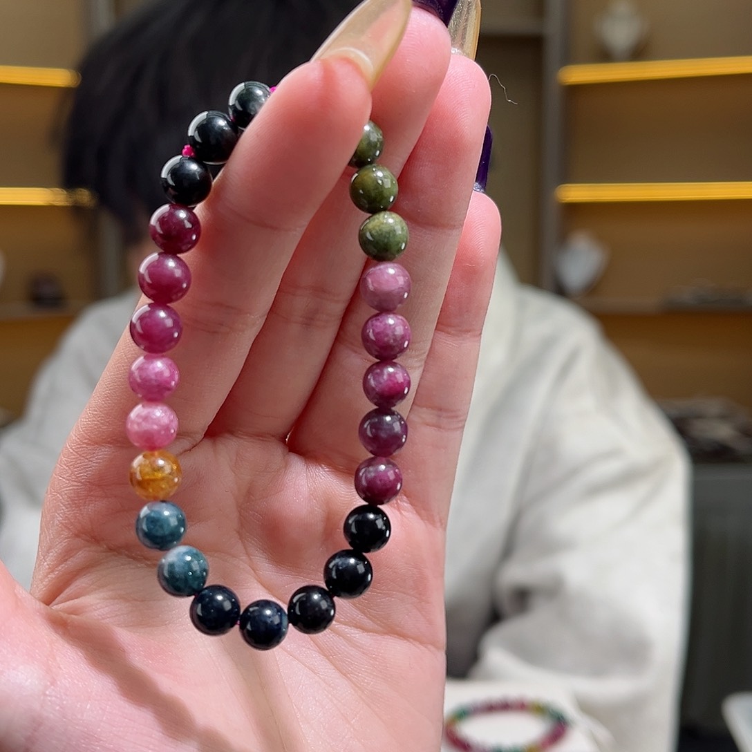 碧玺碧玺7mm（多样性发一件未镶嵌