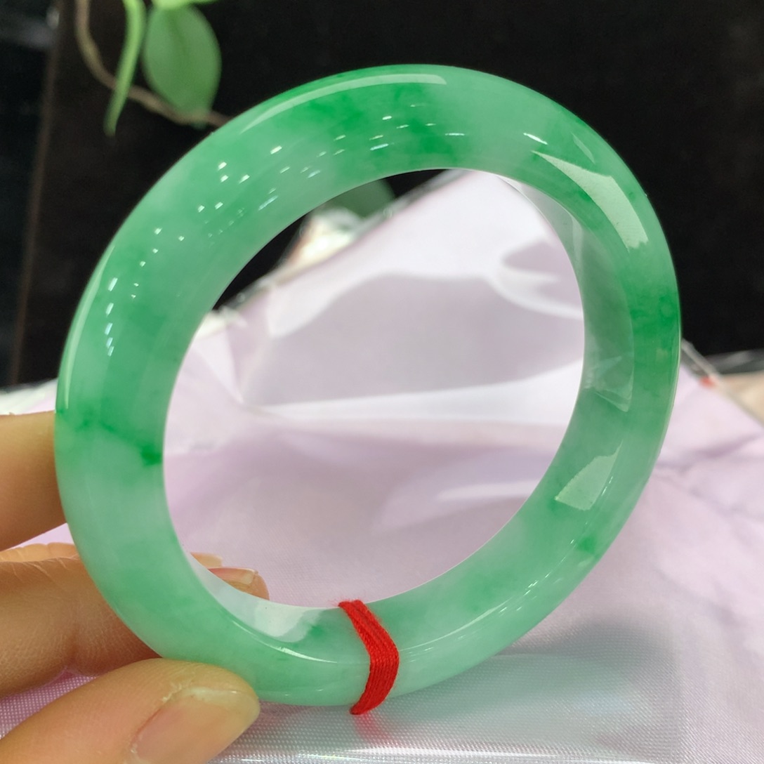 翡翠手镯未镶嵌111-0673