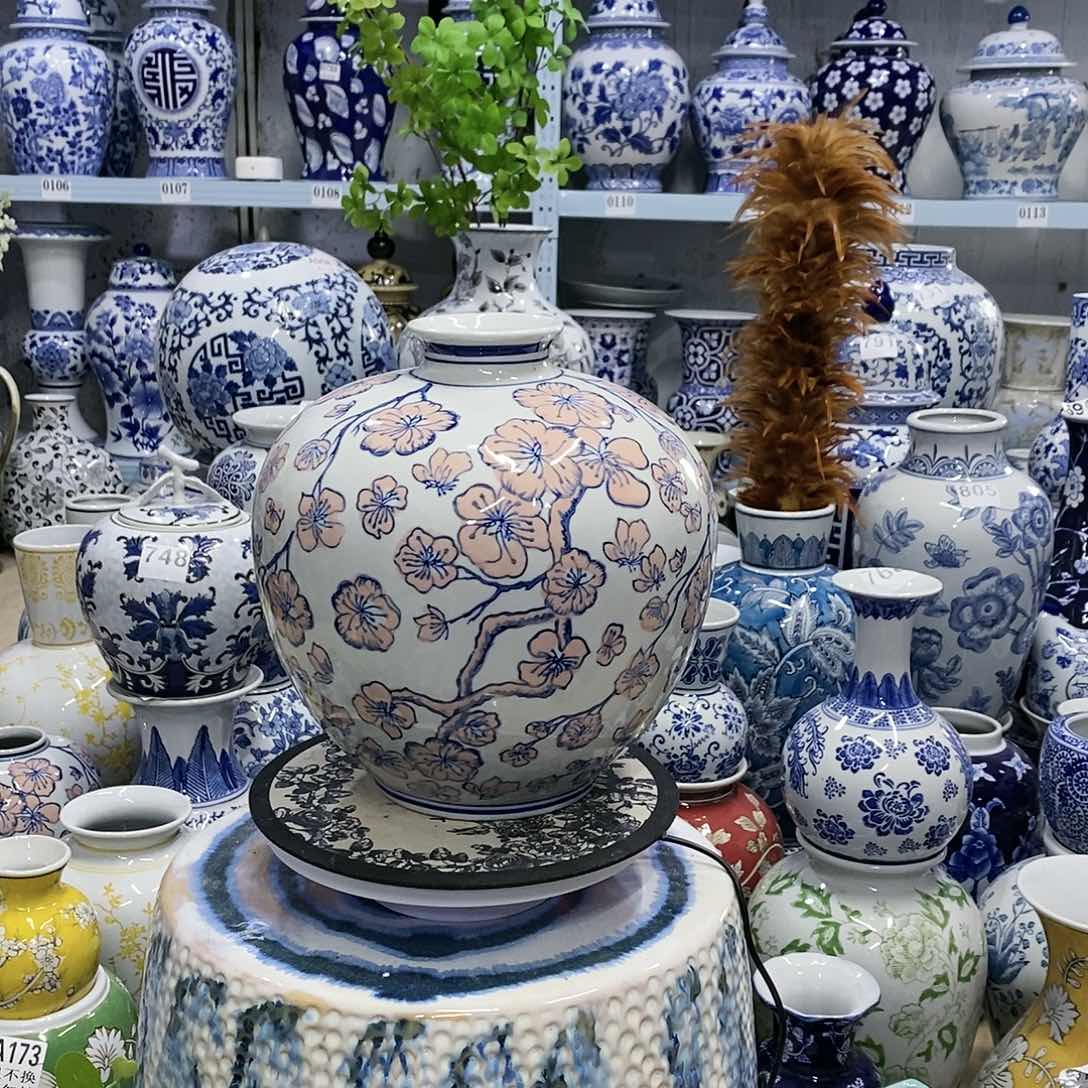 【闪购商品】摆件大肚瓶瓷器………………………………