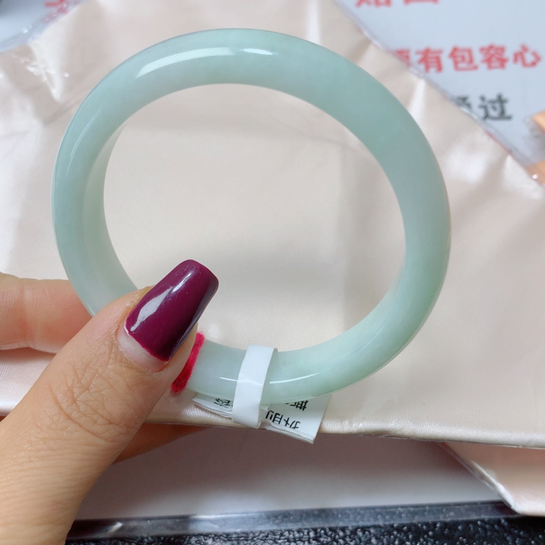 翡翠手镯未镶嵌唯****3