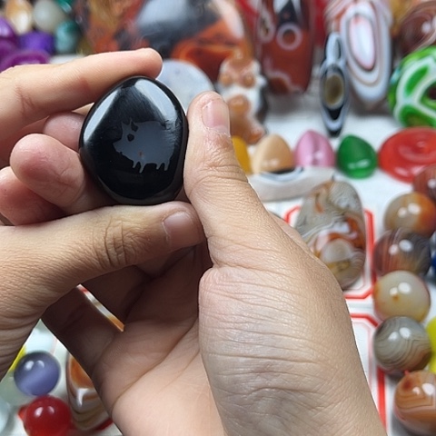 玛瑙/玉髓颈饰未镶嵌