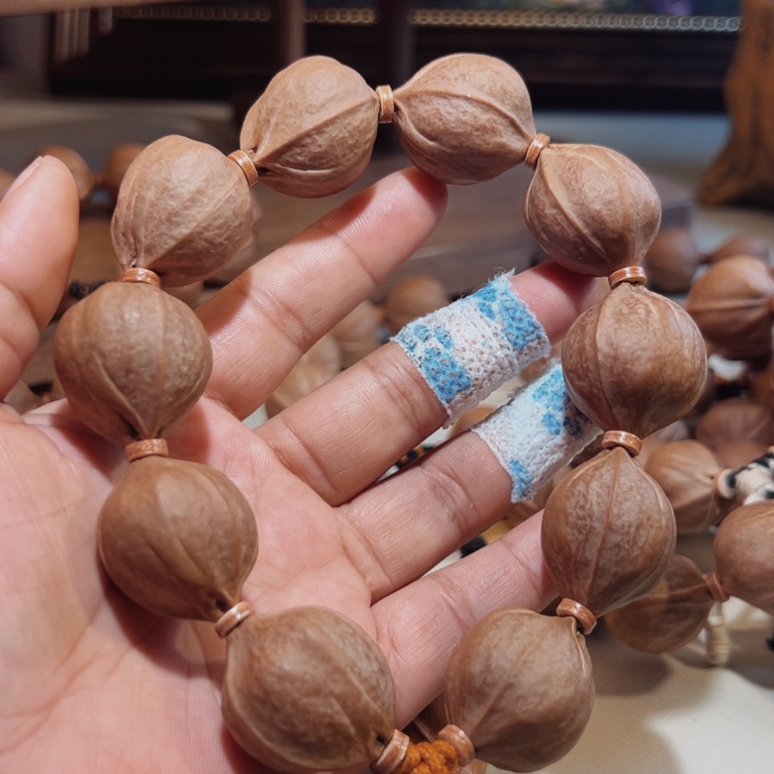 星***海手串橄榄核梅林铁核鲨鱼背素串 23×27