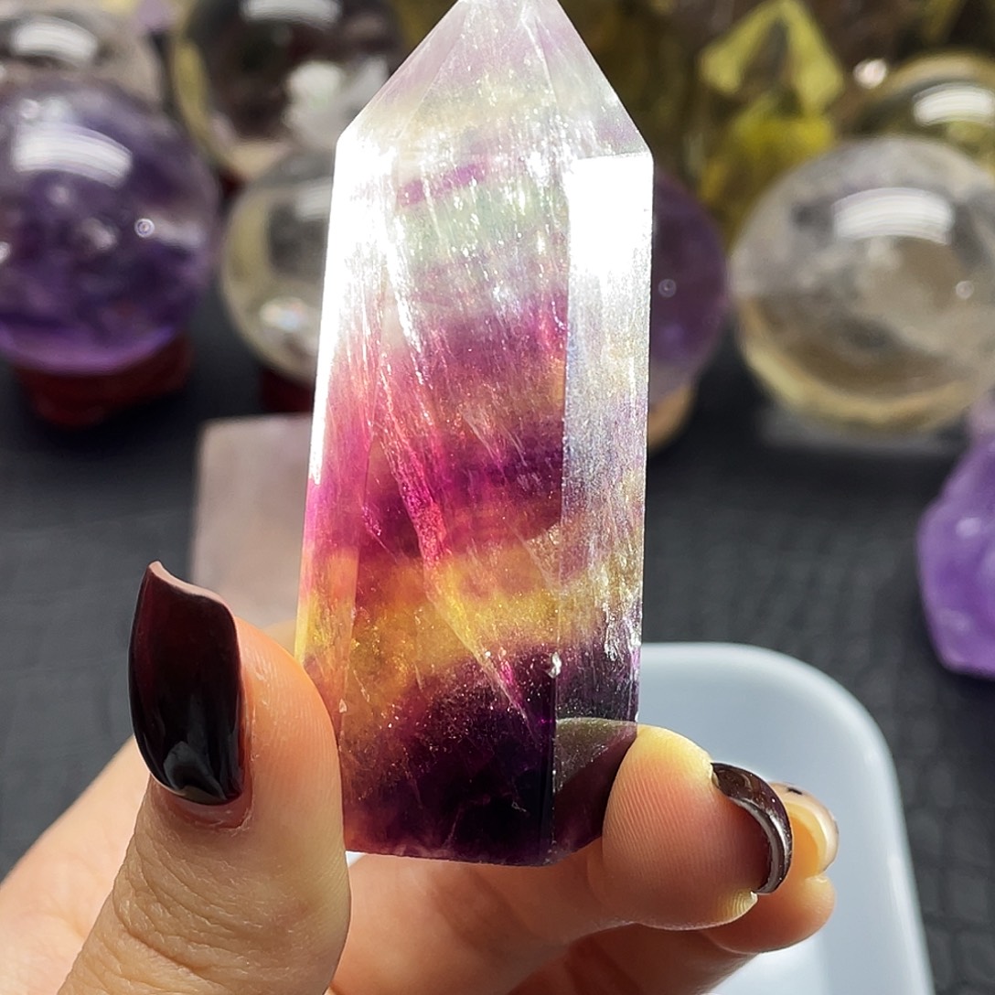 珠宝半成品未镶嵌水晶11莹石柱