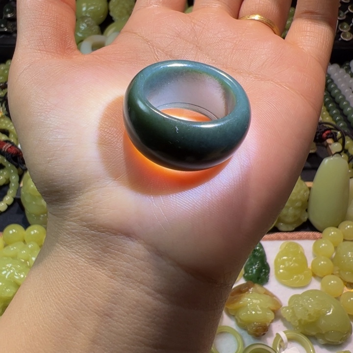 和田玉（青玉）颈饰未镶嵌