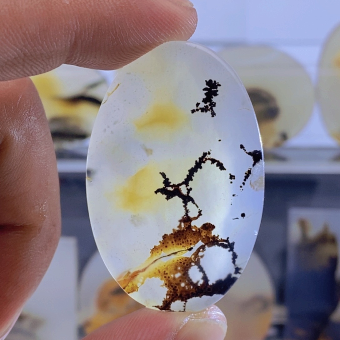 玛瑙/玉髓颈饰未镶嵌