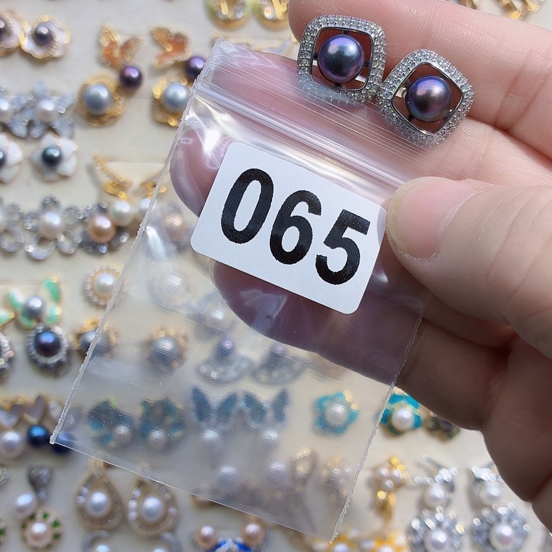 淡水珍珠合金耳饰