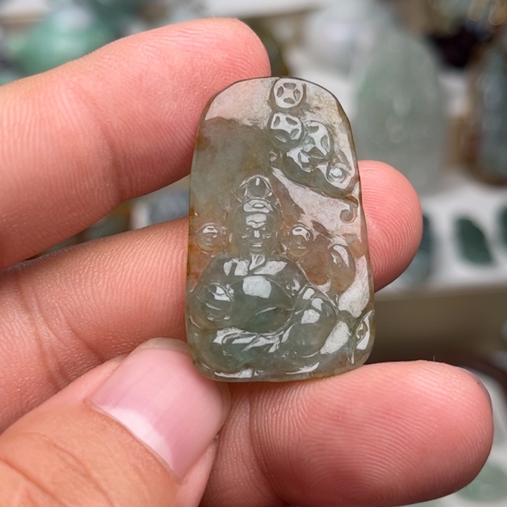 颈饰未镶嵌翡翠财神 