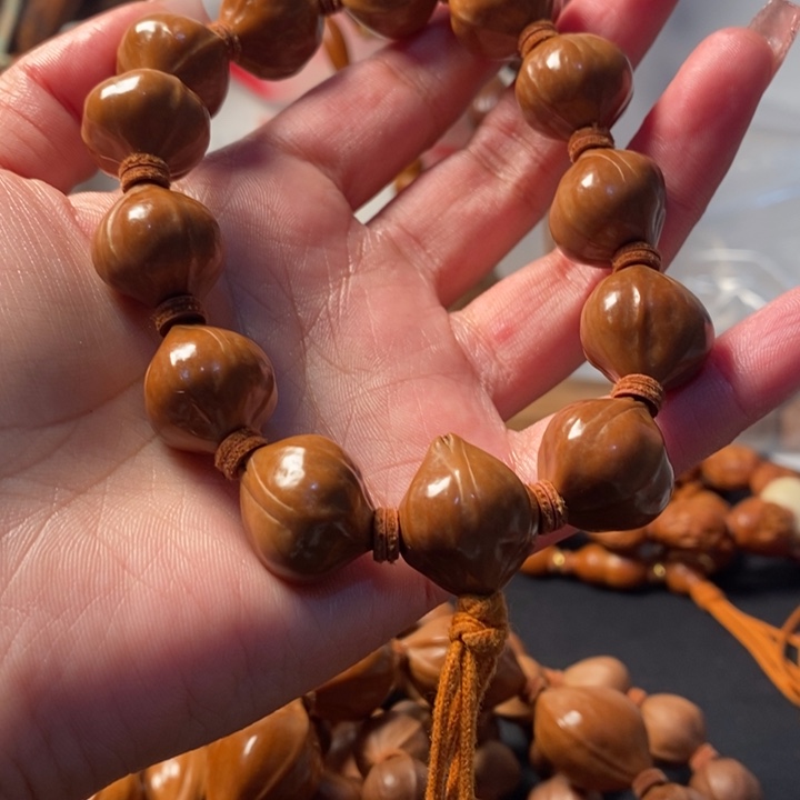 橄榄核手串/手链1.7蜜桃铁盒