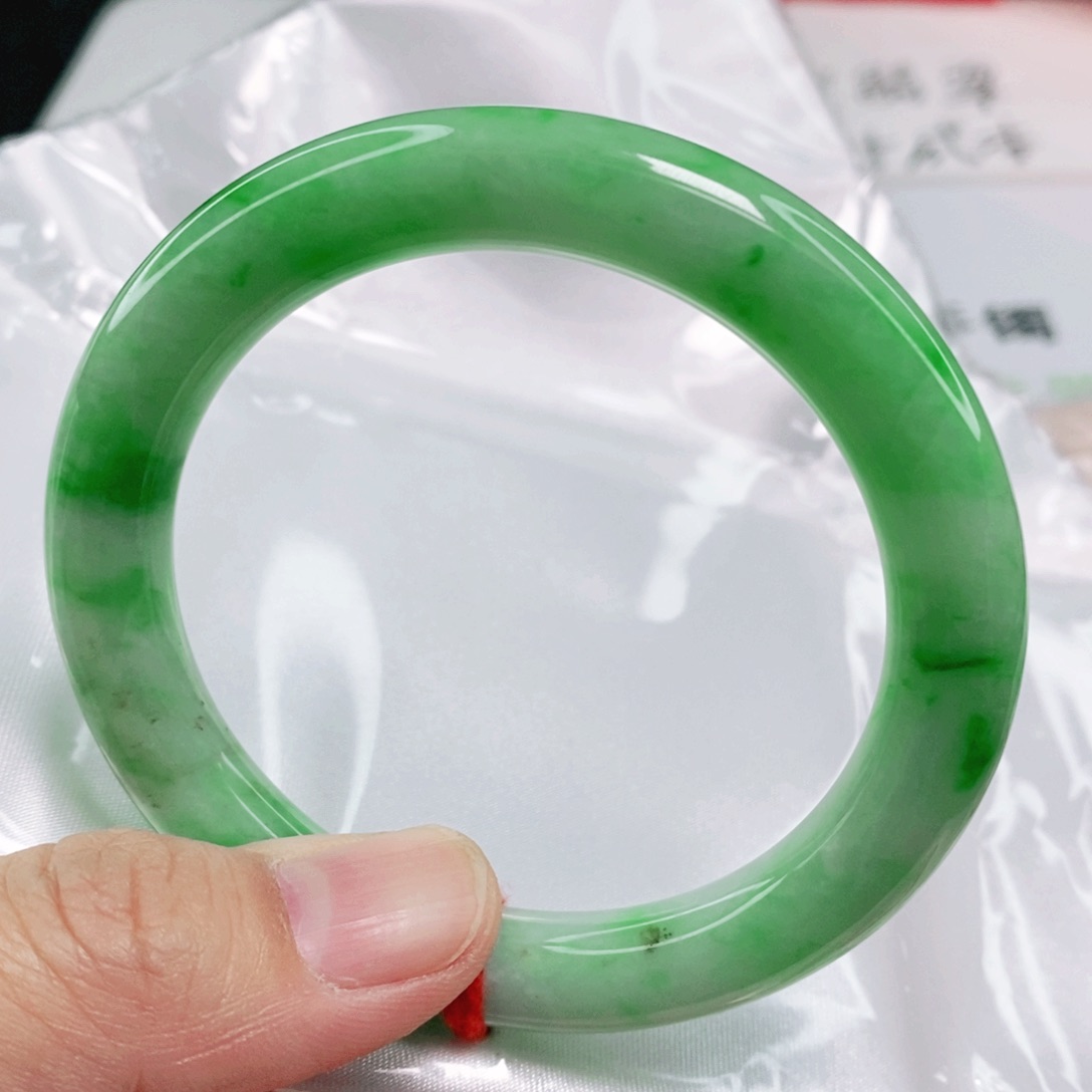 未镶嵌手镯翡翠55圈口圆条货头力推