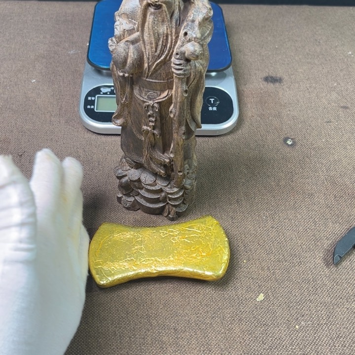 精品摆件工艺品等