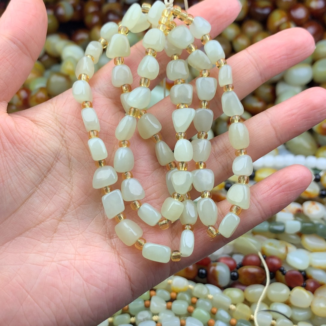 和田玉未镶嵌手链