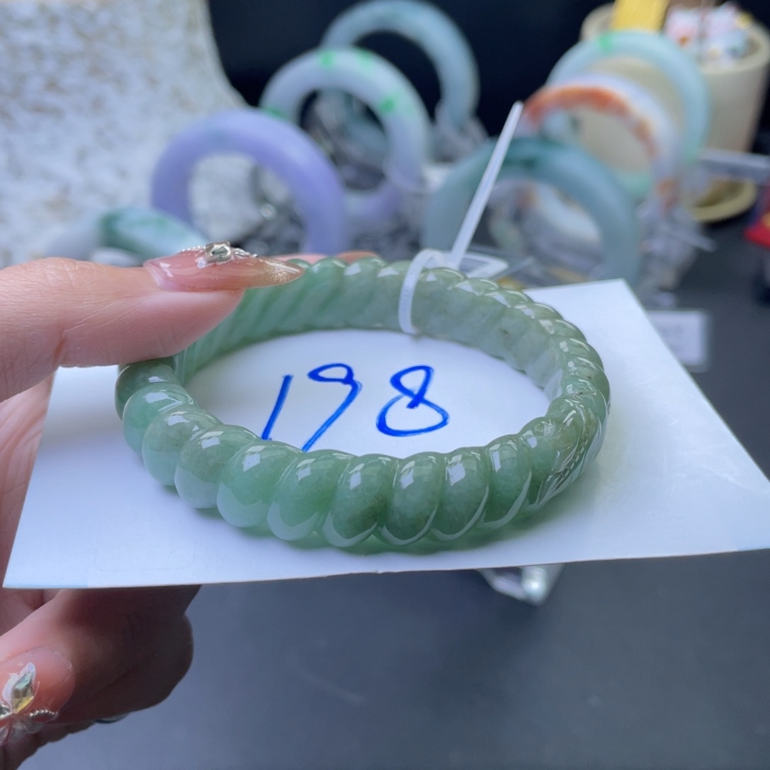 定制翡翠翡翠手镯未镶嵌