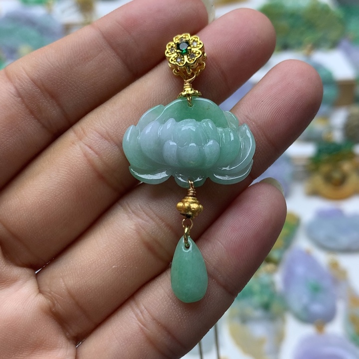 颈饰未镶嵌翡翠翡翠