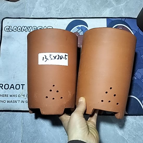 紫砂红泥大笔筒两个