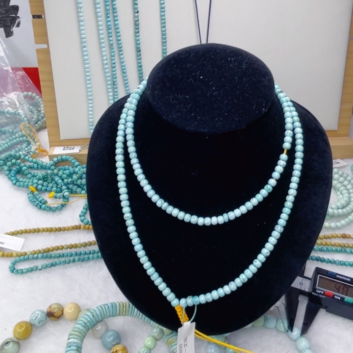 绿松石未镶嵌颈饰