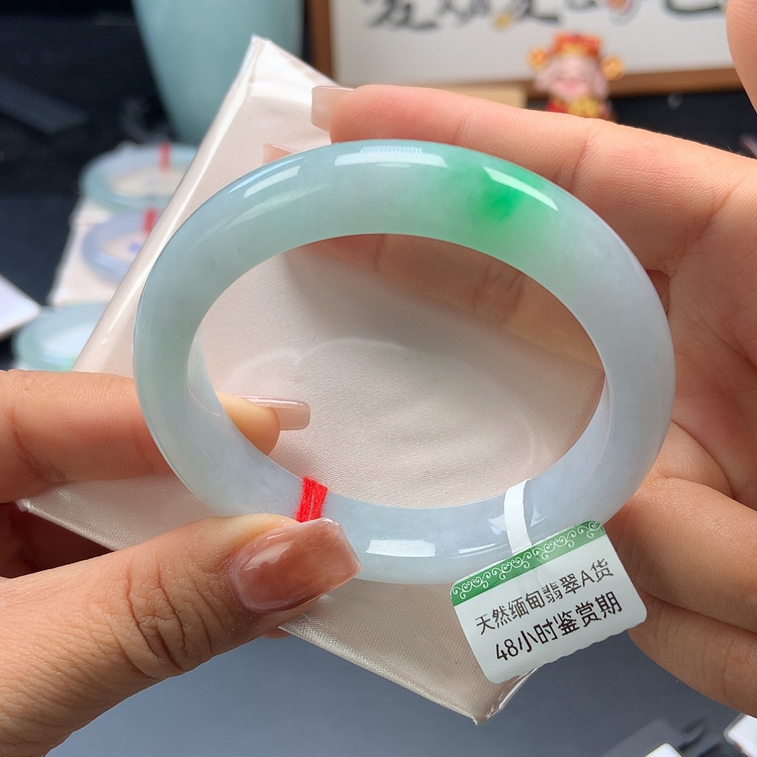 翡翠未镶嵌手镯17号