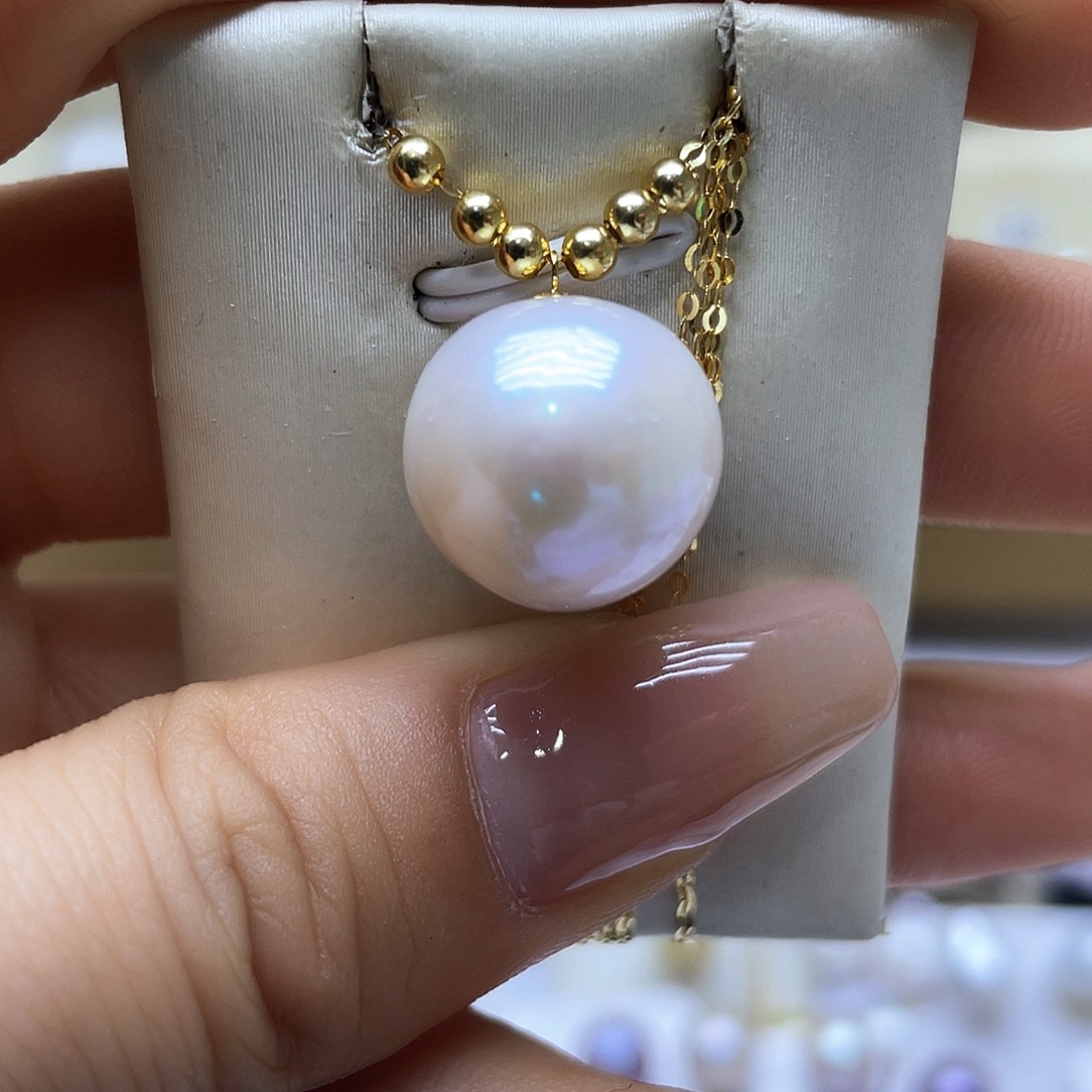 淡水珍珠颈饰18K金镶嵌