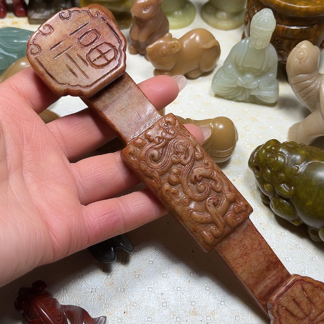 白玉菩提吊坠白玉菩提吊坠