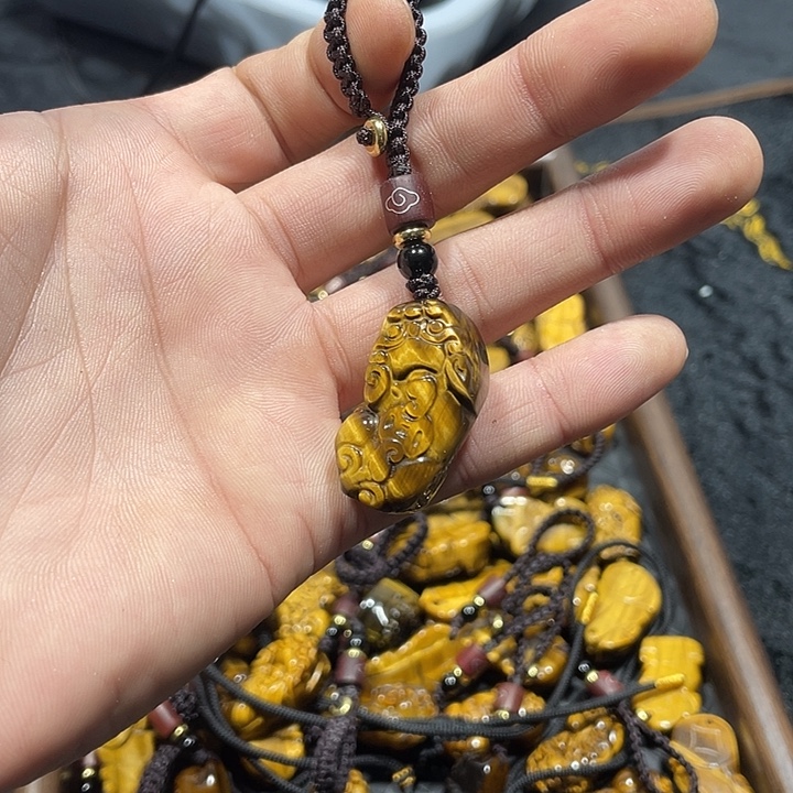 黑曜岩合金颈饰虎眼石包挂