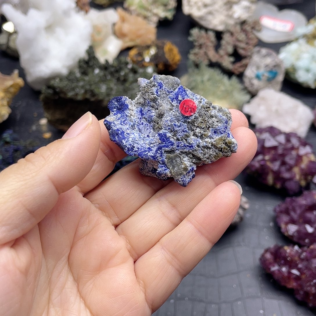 54碧玺（处理）摆件