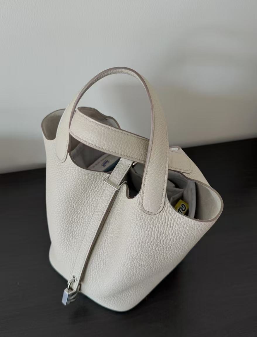 95新 Hermes/爱马仕 奶昔白银扣 18菜篮子包  Y 12163309
