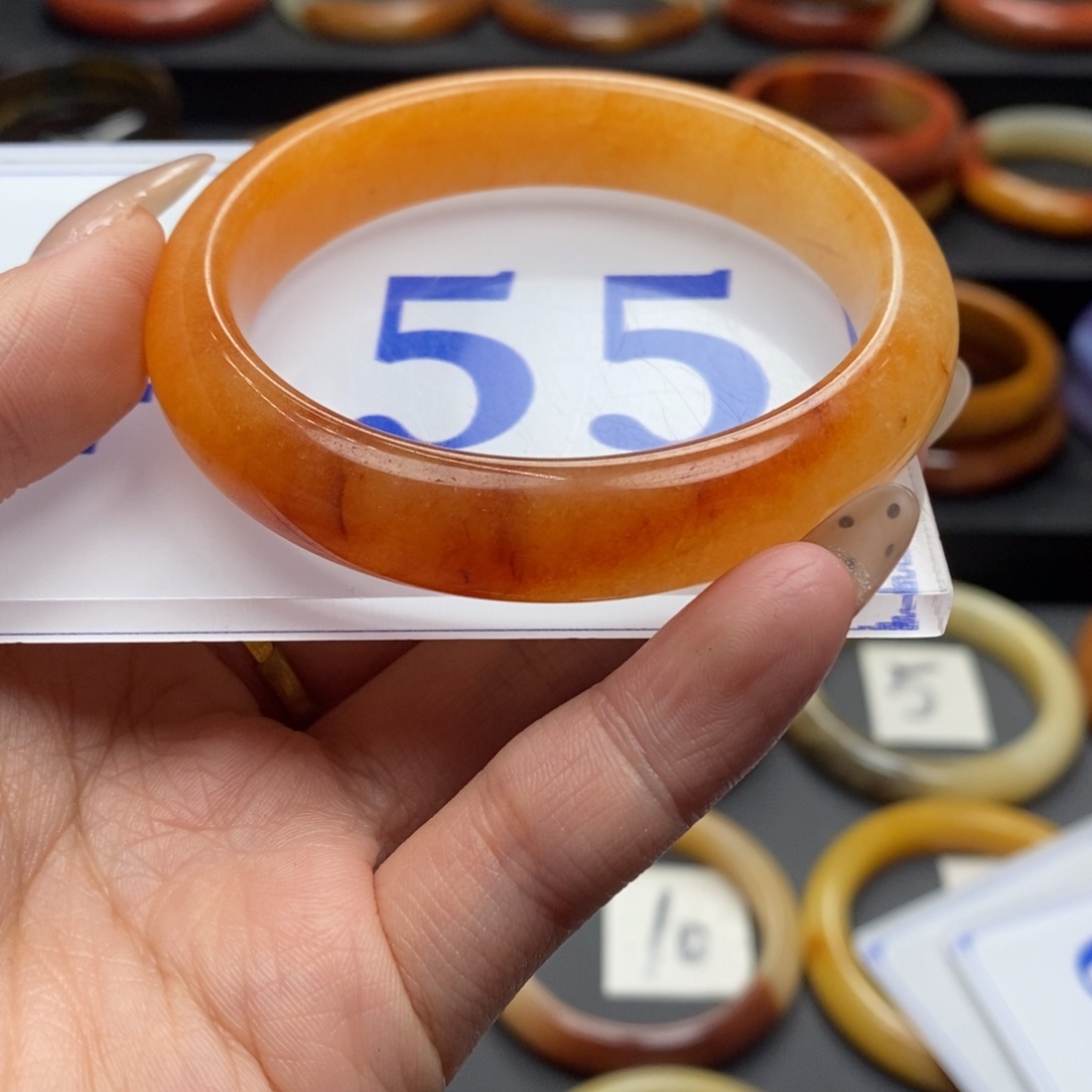 石英质玉（黄龙玉）手镯未镶嵌