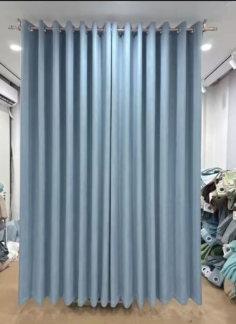 纯色雪尼尔全遮光成品窗帘用于卧室