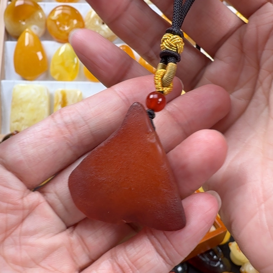 蜜蜡颈饰未镶嵌蜜蜡