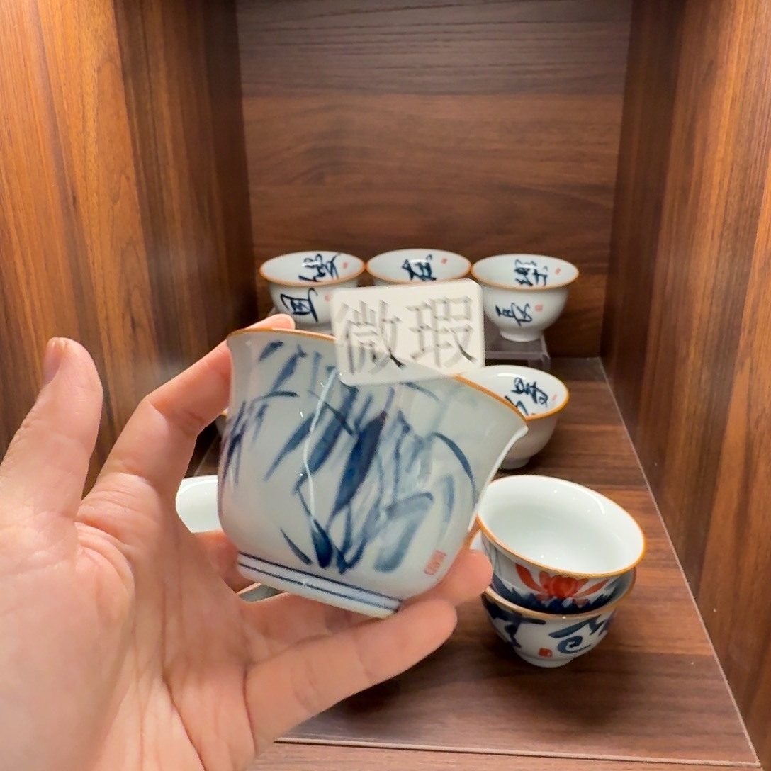 釉下手绘茶具微瑕