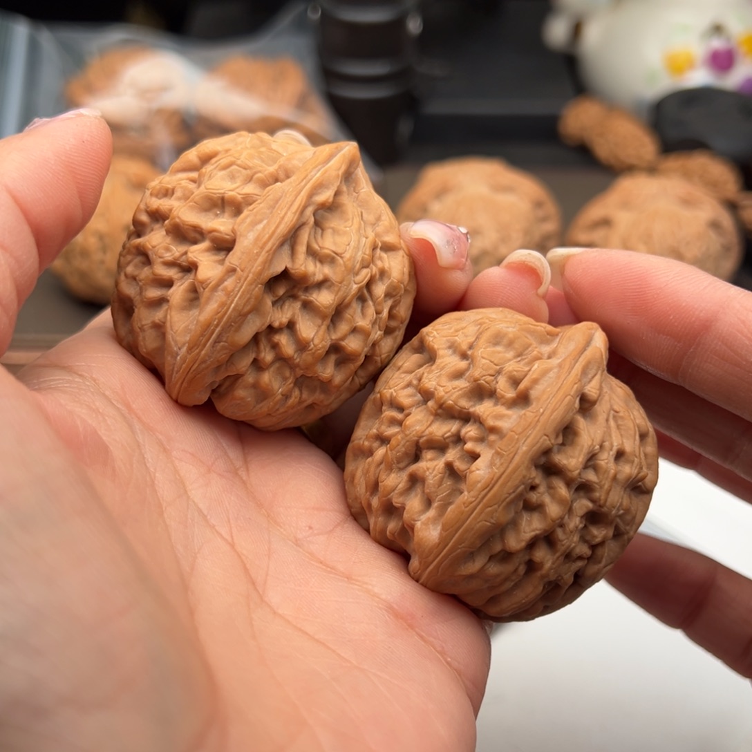 文玩核桃把件红锦鲤44