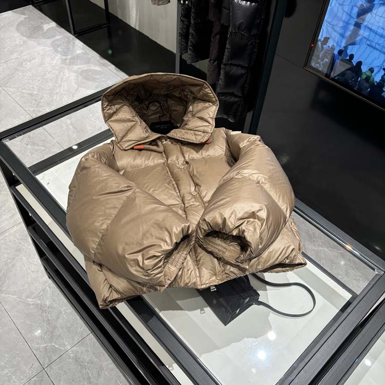 高级时装 24年秋冬女装帽子麻绳时尚宽松连帽面包外套-24Y010