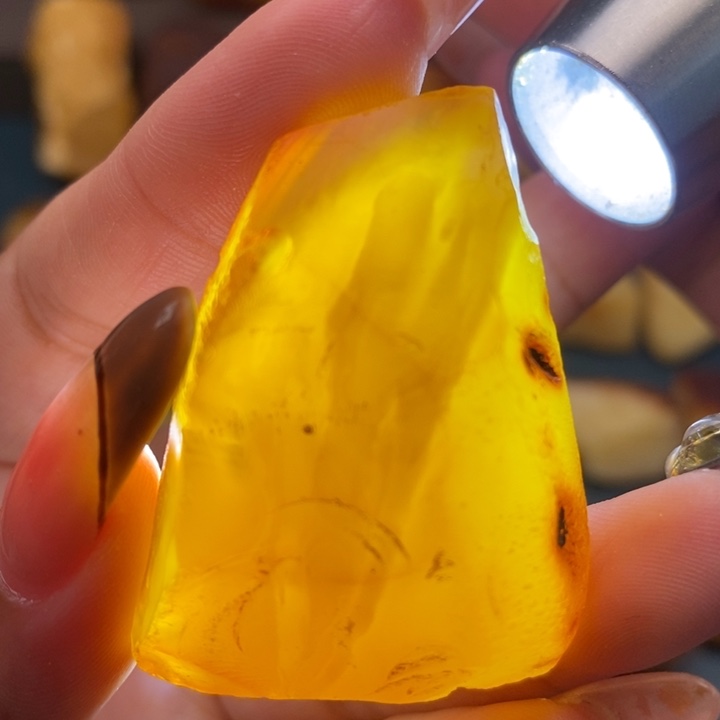 定制琥珀未镶嵌蜜蜡
