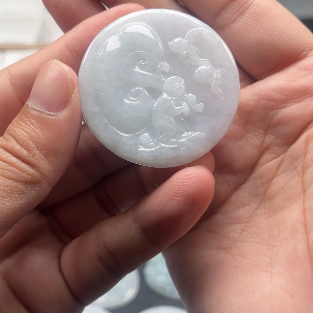 X***u翡翠未镶嵌颈饰天然翡翠A货