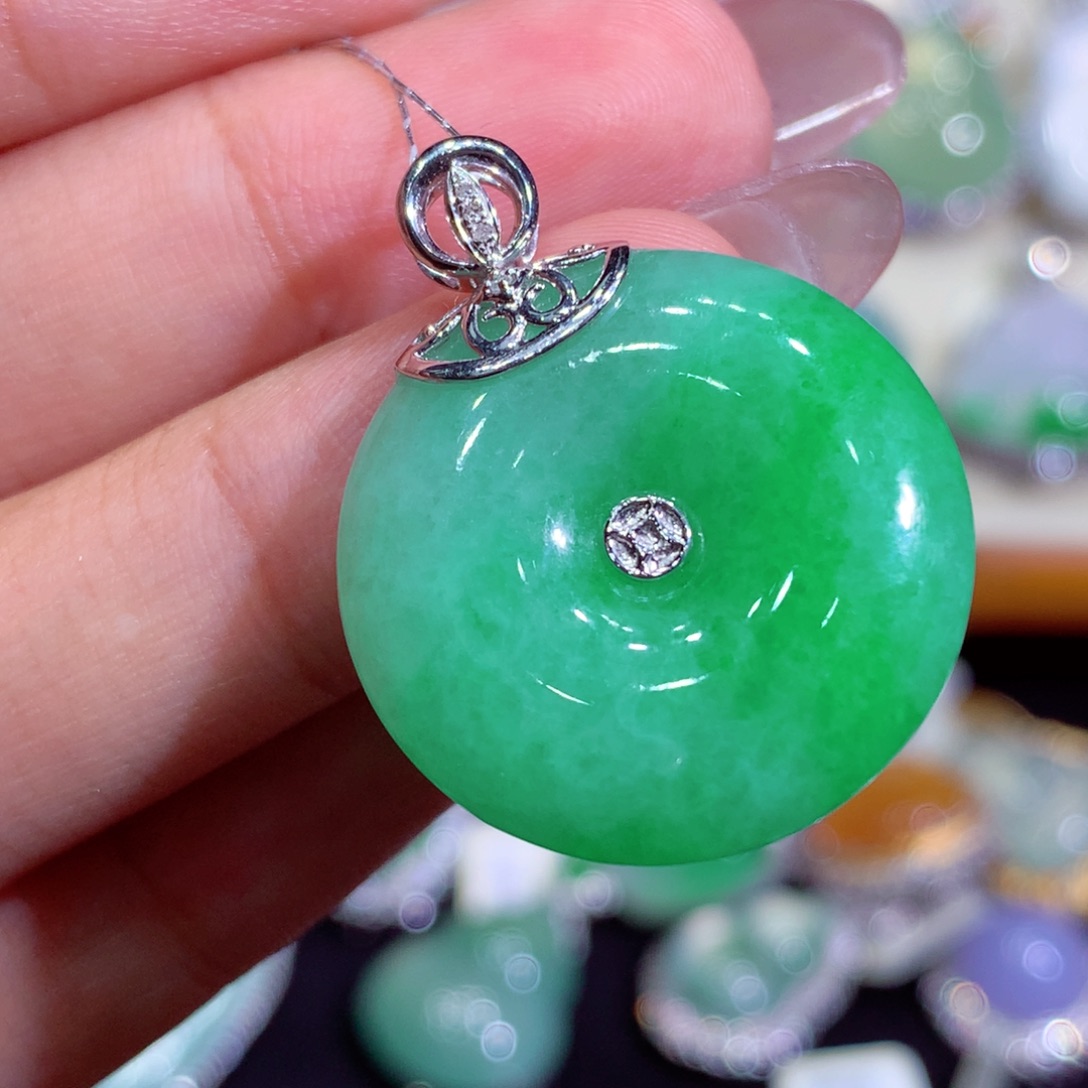翡翠18K金镶嵌吊坠(不含链)
