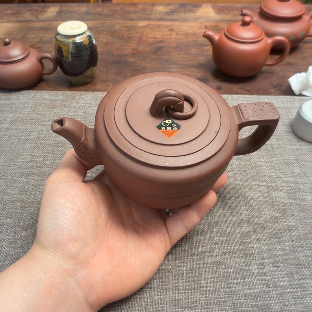 紫砂茶壶80年代 黑白标大集玉壶