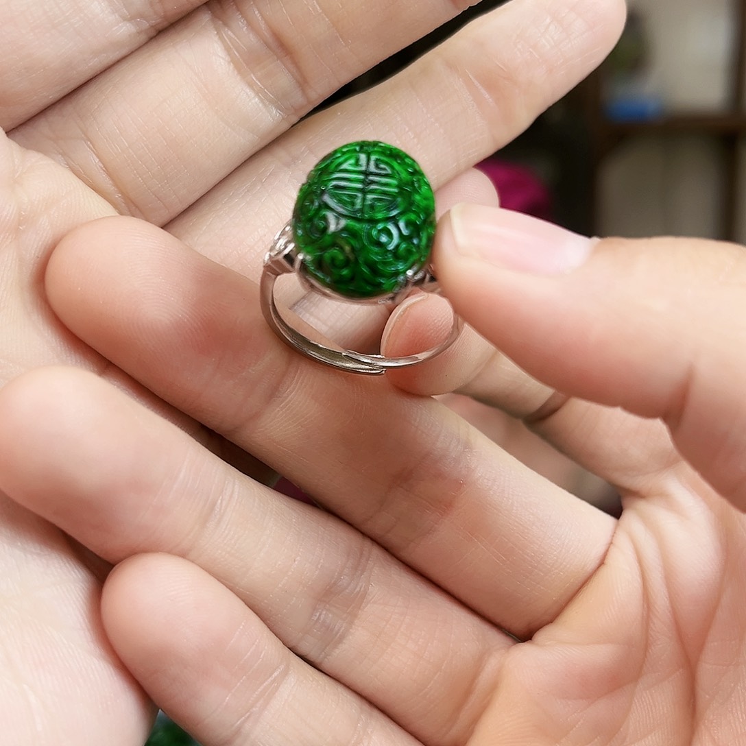 翡翠戒指银S925镶嵌戒指
