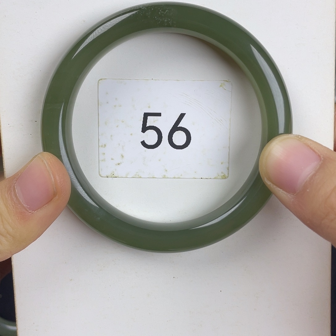 和田玉手镯未镶嵌不退不换无鉴赏期