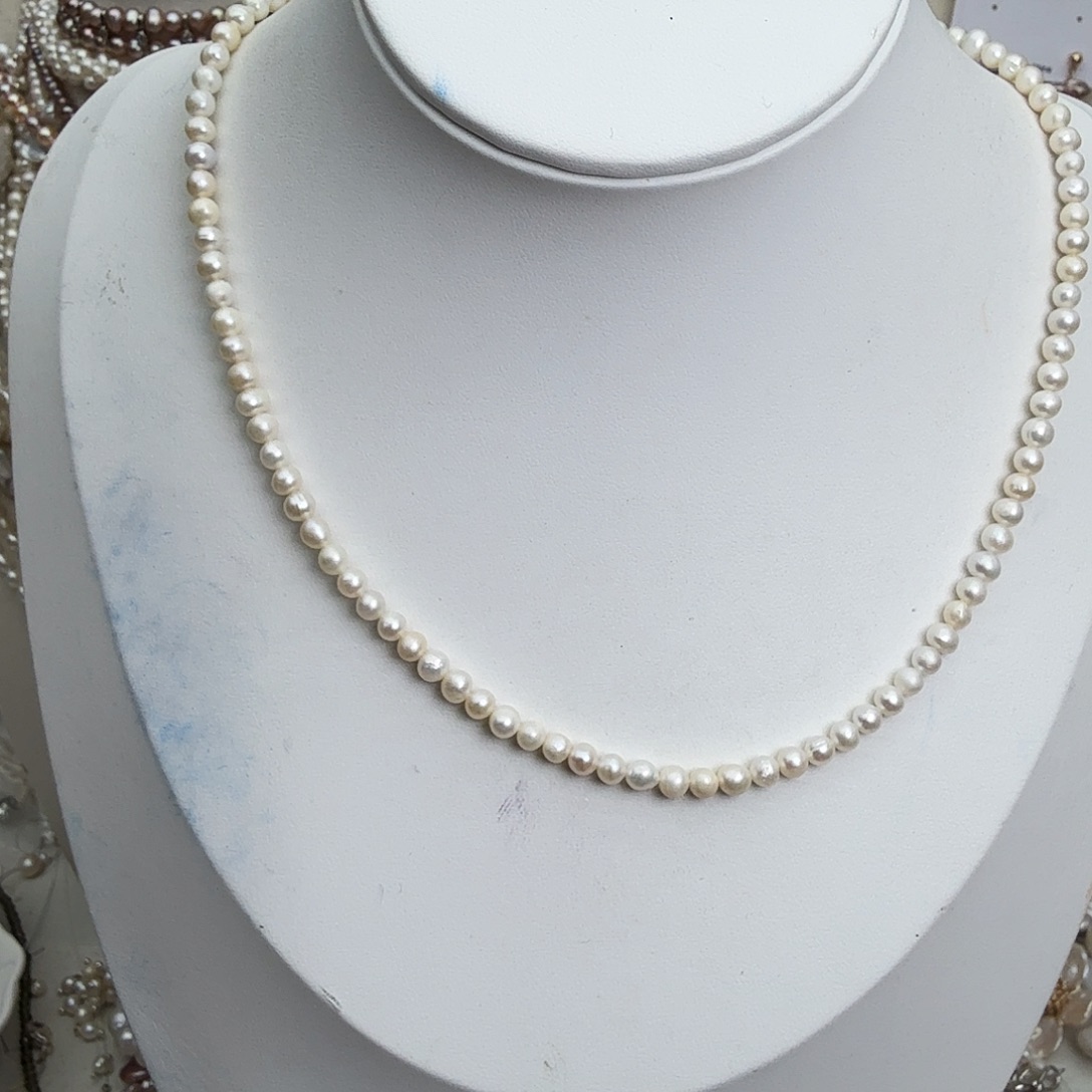 未镶嵌淡水珍珠颈饰