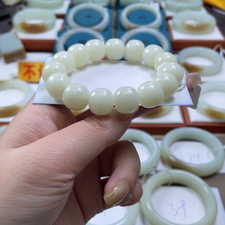 和田玉手串未镶嵌