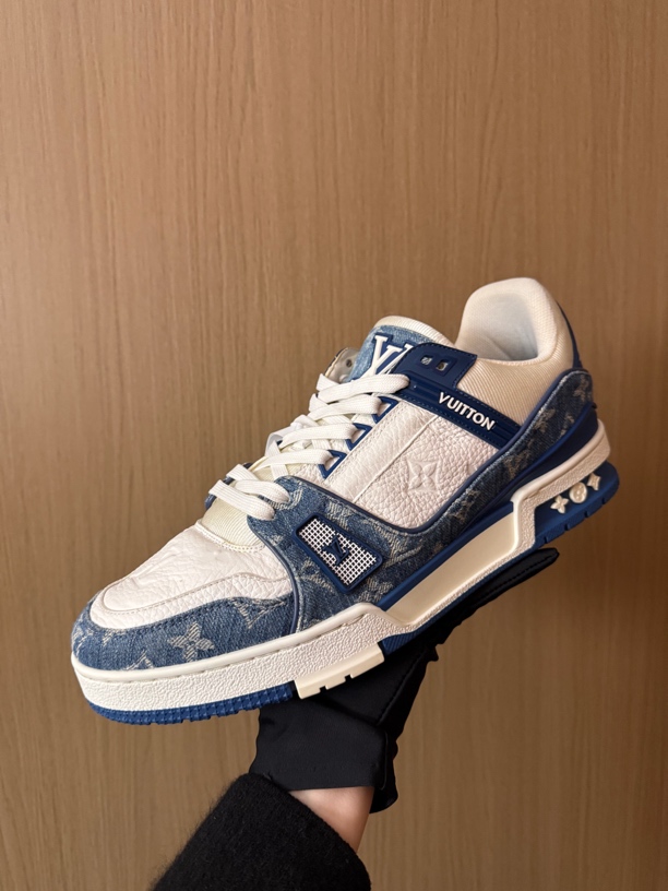 99新 LouisVuitton/路易威登 0520/42码蓝牛仔拼接Trainer板鞋