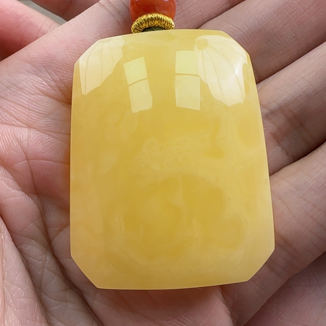 未镶嵌琥珀珠宝奇石